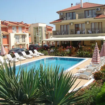 Hotel Family Muses 3*