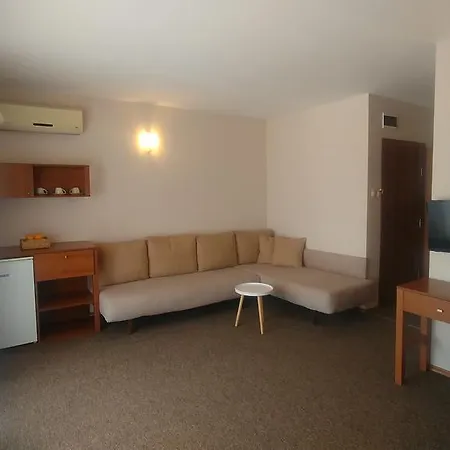 Hotel Family Muses 3*