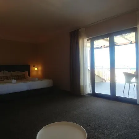 Hotel Family Muses 3*