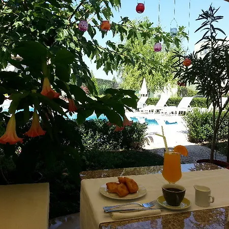 Family Muses Hotel 3*