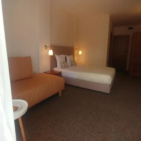 Hotel Family Muses