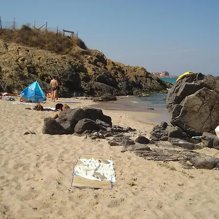 Family Muses فندق سوزوبول