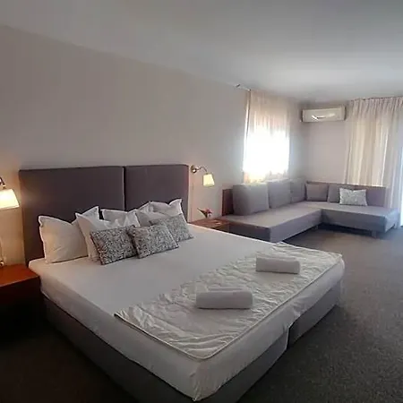 Otel Family Muses 3*