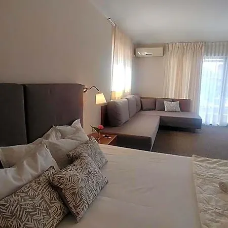 Otel Family Muses 3*